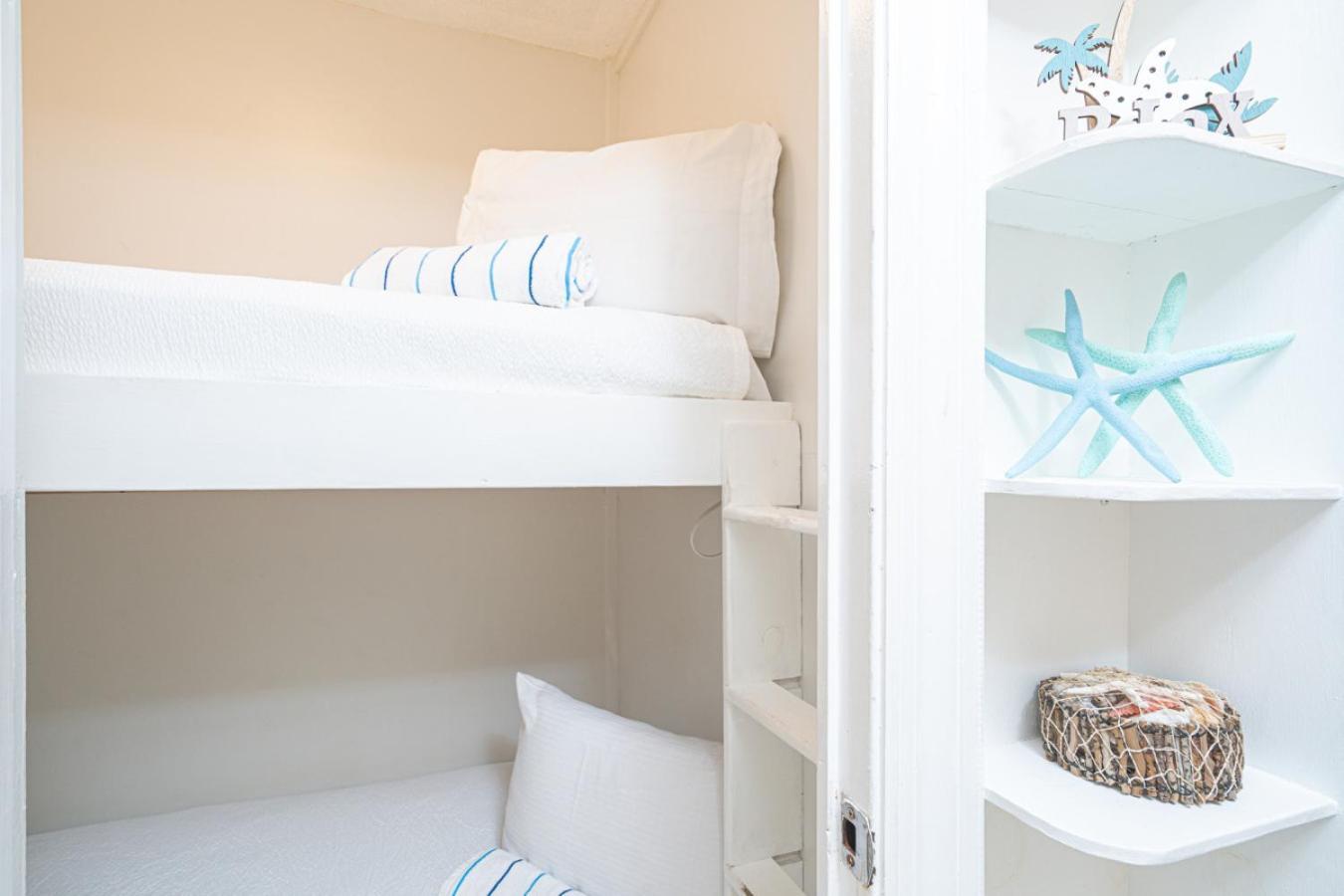 Seas The Day - Top Of The Gulf 320 - Beach Front Resort - Free Beach Chair Service 파나마 시티 외부 사진